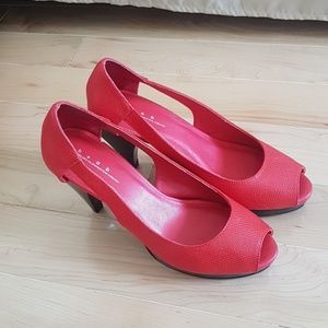 Heels shoes